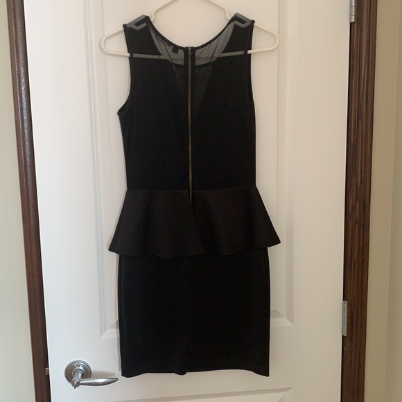 GUESS BLACK DRESS - size medium - Picture 8 of 8